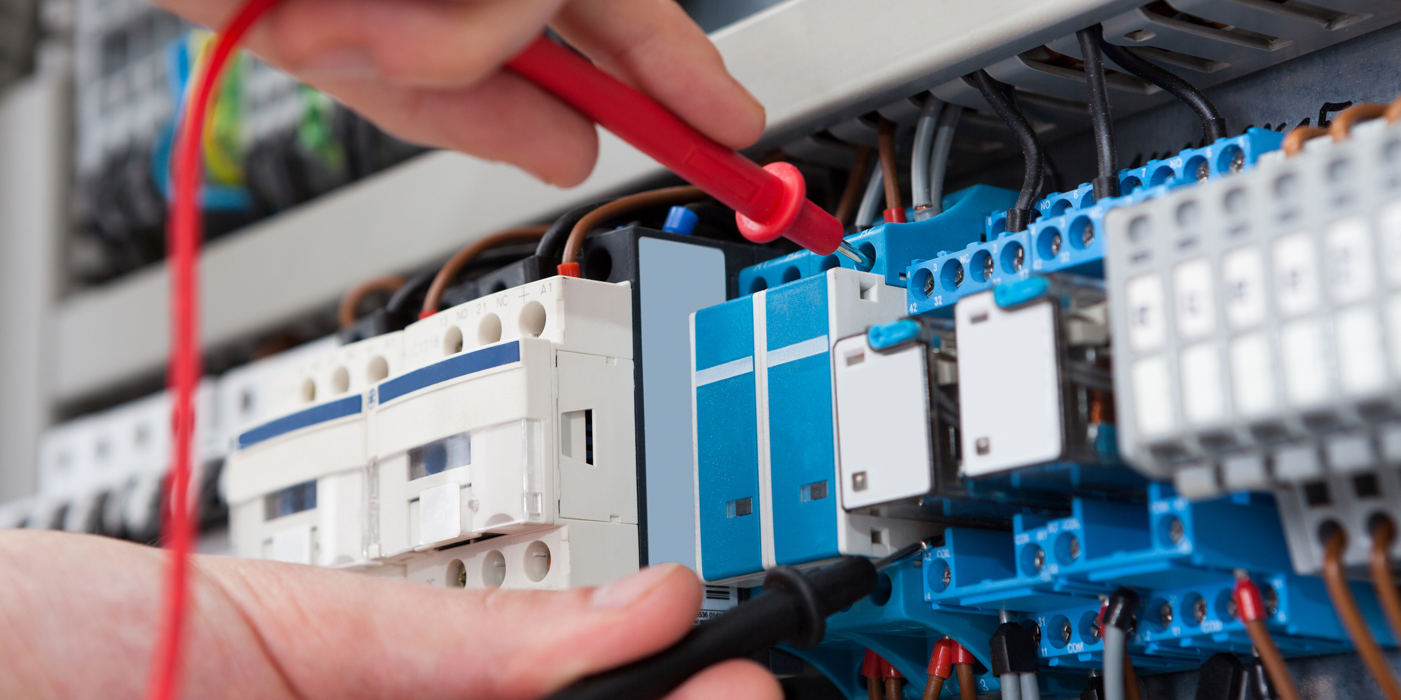 4 Google Tools Your Electrician Marketing Campaign Needs to Leverage