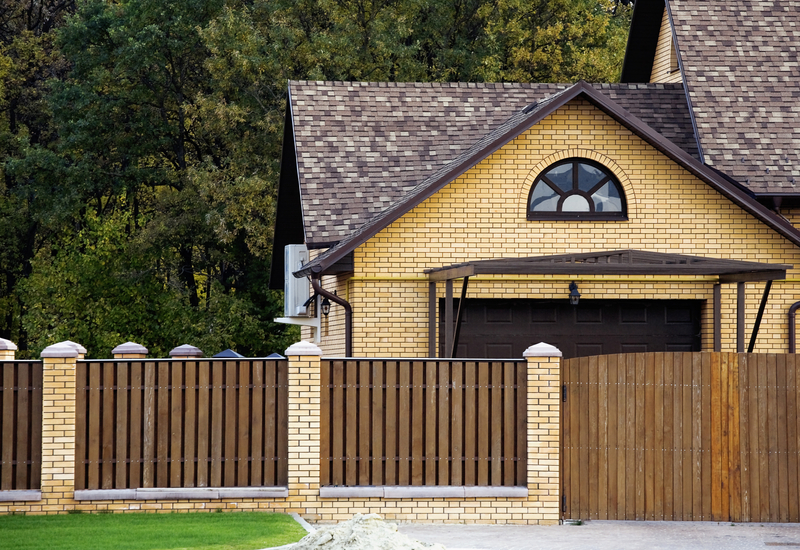 Use These 3 Types of Google Ads to Market Your Fencing Company