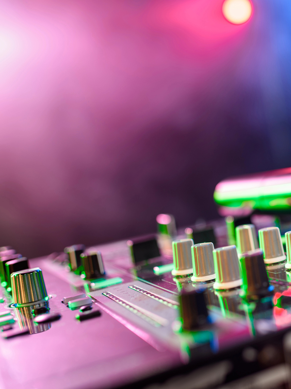 5 Marketing Myths Axe Throwing Venues Believe (That Are Killing Their Bookings)