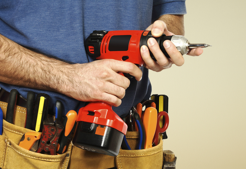 How to Use Social Media to Market Handyman Services Online