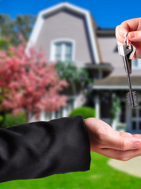 5 Proven Ways Real Estate Agents Can Stand Out In Saturated Markets